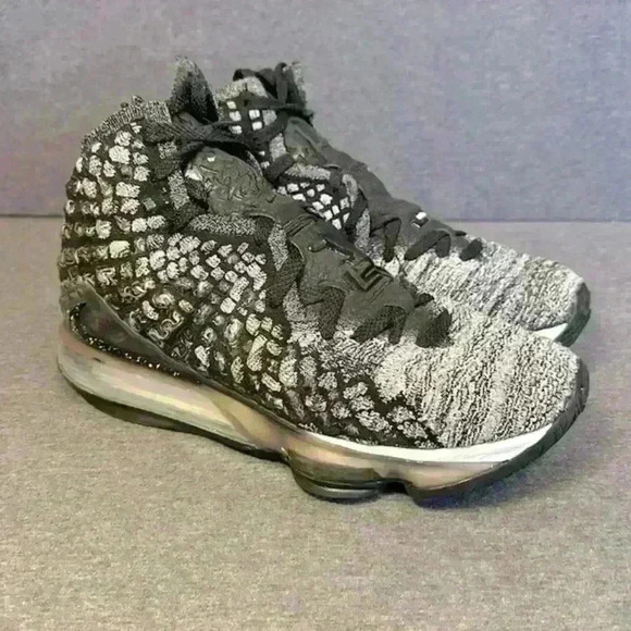 Nike Lebron 17 Basketball Shoes Men’s Size 8 Women’s Size 9.5 BQ3177-002 RARE! - Picture 2 of 10